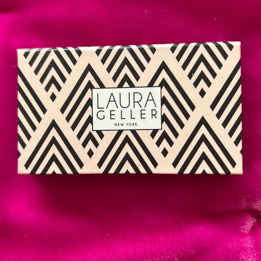 Laura Gellar Eyeshadow Palette